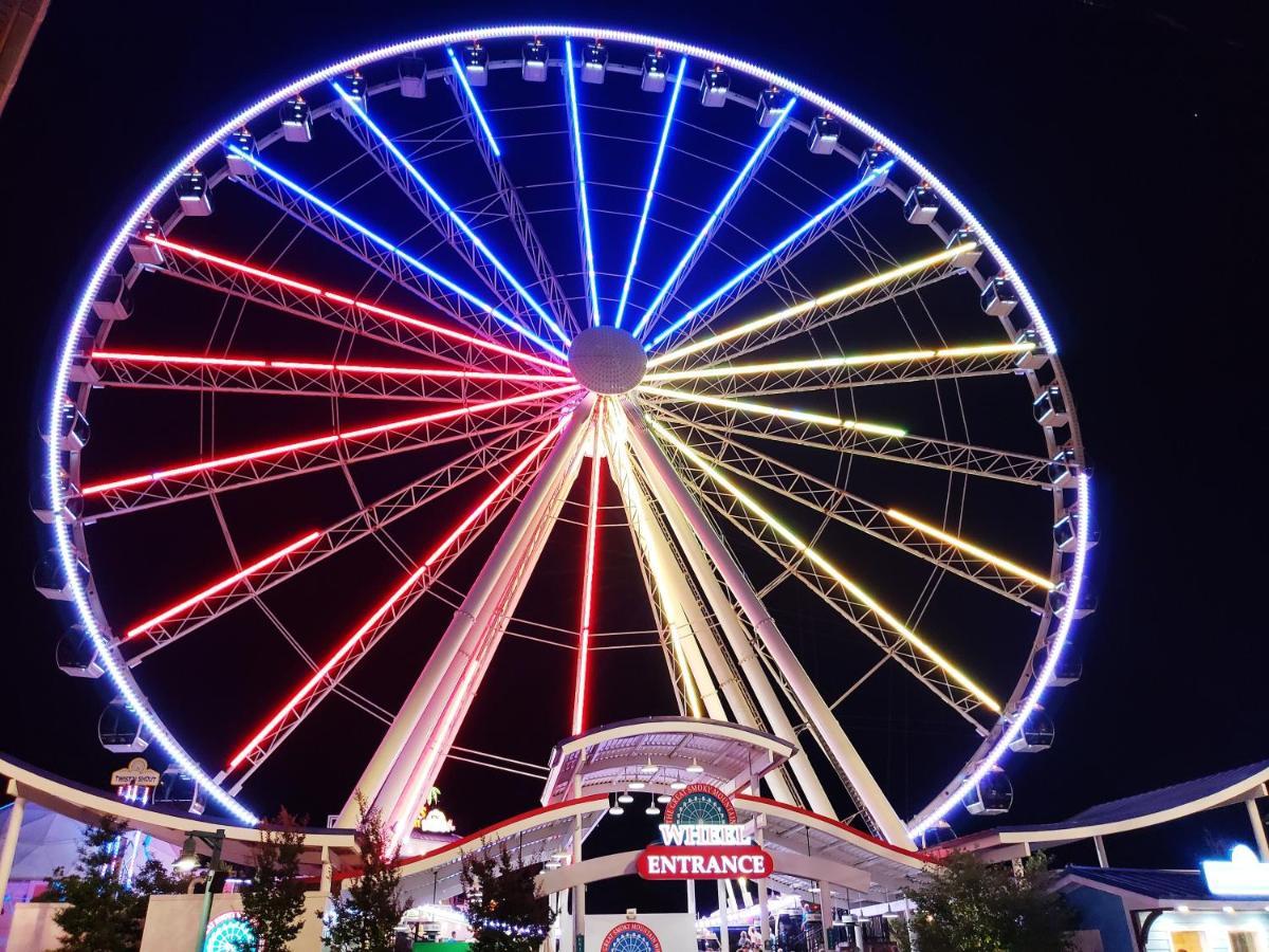 Whispering Winds, Hot Tub, Game Room, Wifi, 1089 Free Tickets Each Paid Day, Dollywood And More Gatlinburg Eksteriør billede