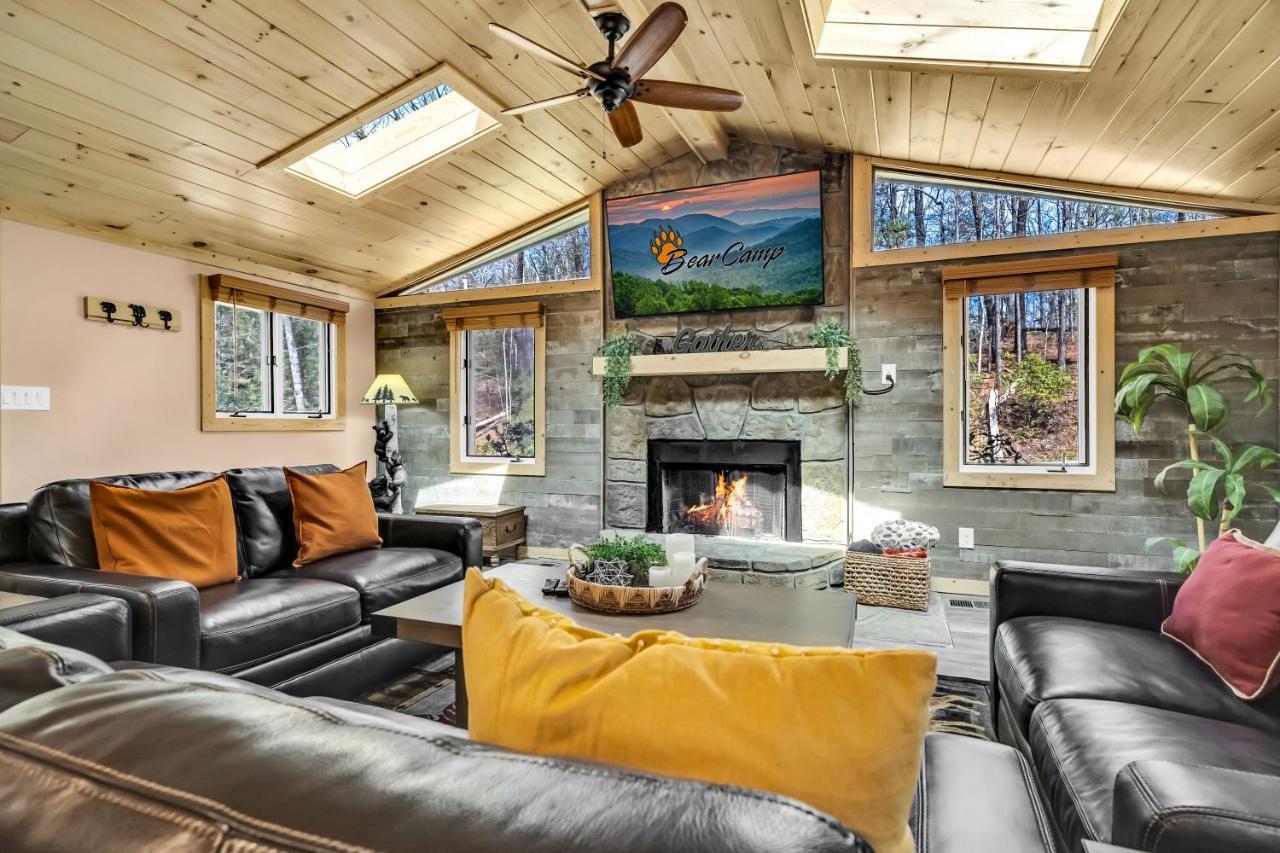 Whispering Winds, Hot Tub, Game Room, Wifi, 1089 Free Tickets Each Paid Day, Dollywood And More Gatlinburg Eksteriør billede