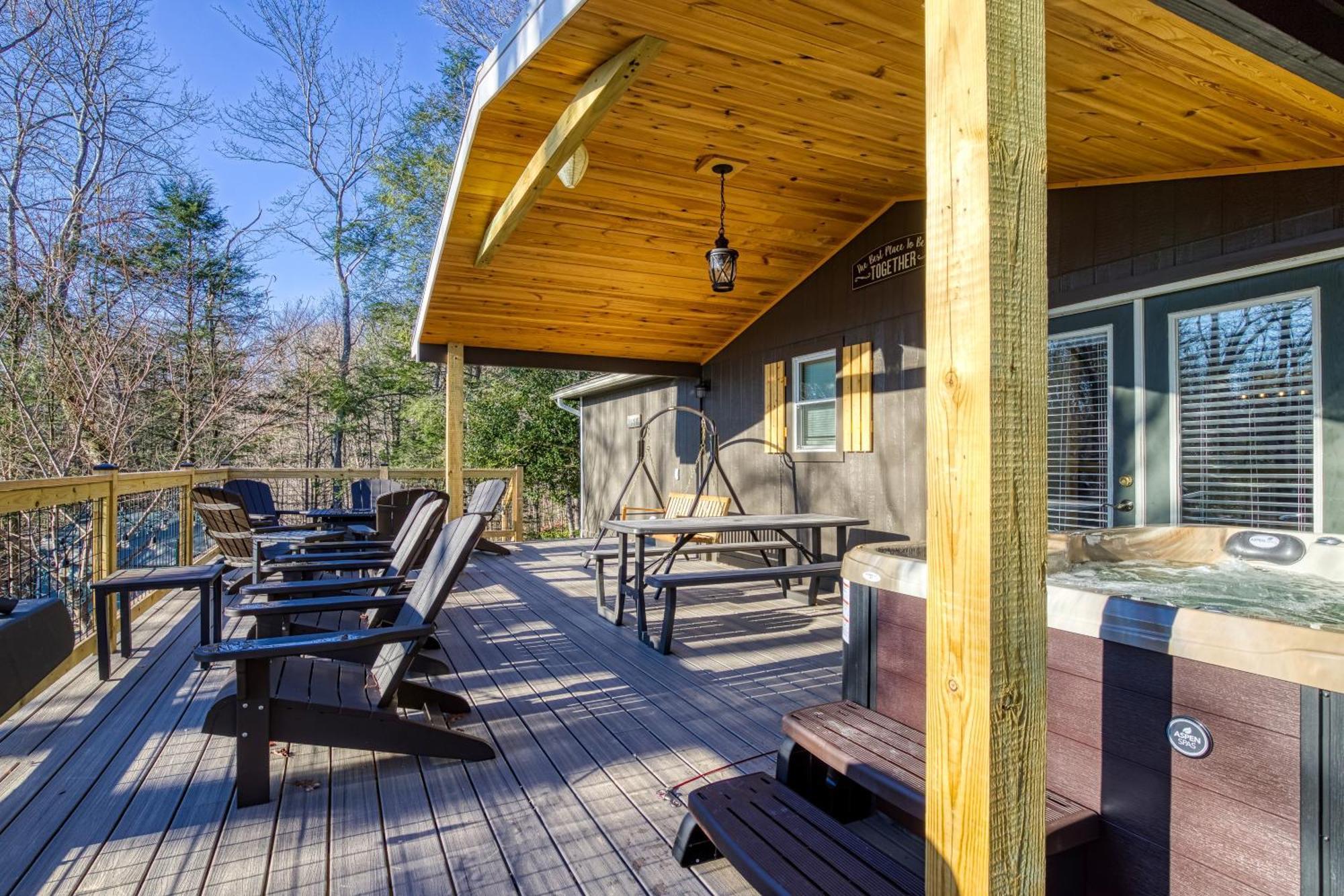 Whispering Winds, Hot Tub, Game Room, Wifi, 1089 Free Tickets Each Paid Day, Dollywood And More Gatlinburg Eksteriør billede