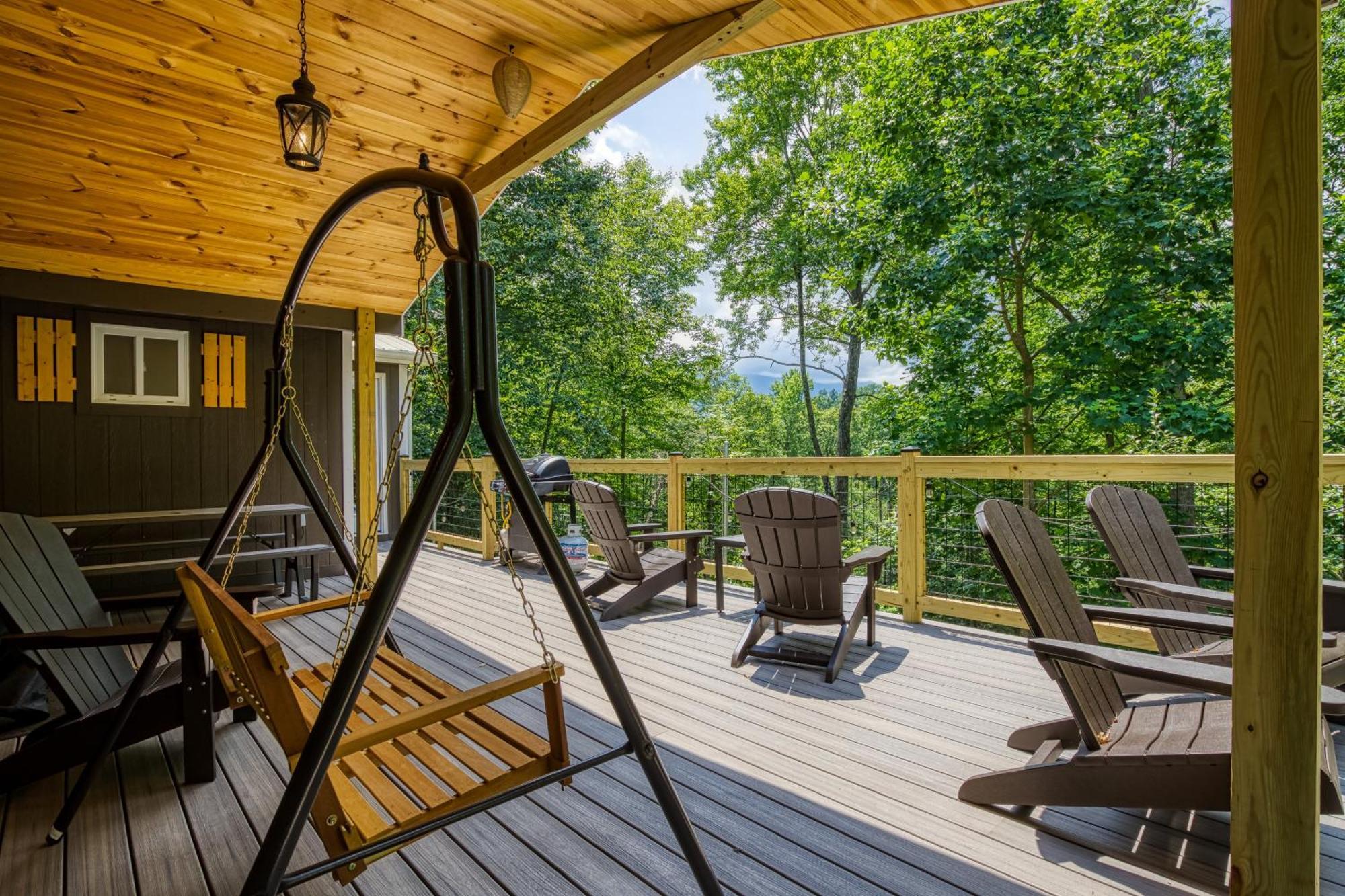 Whispering Winds, Hot Tub, Game Room, Wifi, 1089 Free Tickets Each Paid Day, Dollywood And More Gatlinburg Eksteriør billede